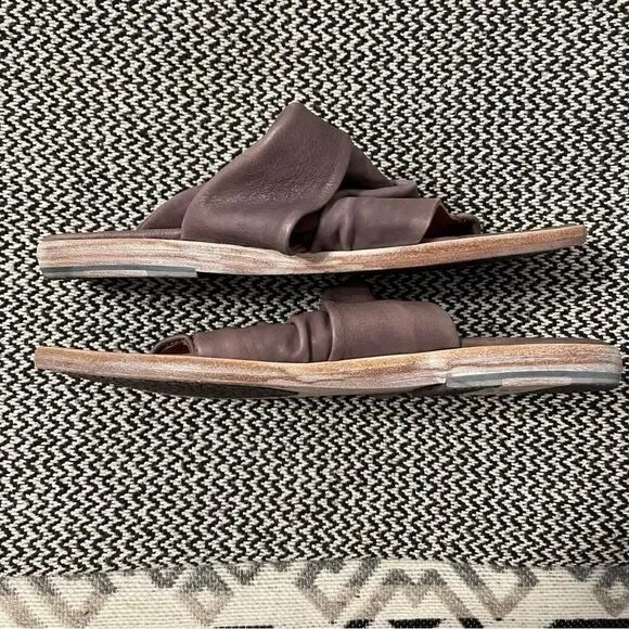 P. Monjo Grayish-Purple Leather Slouch Thong Sandal Sz-39 - Picture 3 of 6